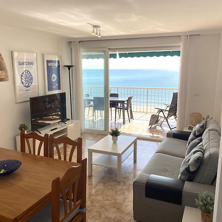 Beachfront And Renovated Apartment 쿠엘라 외부 사진