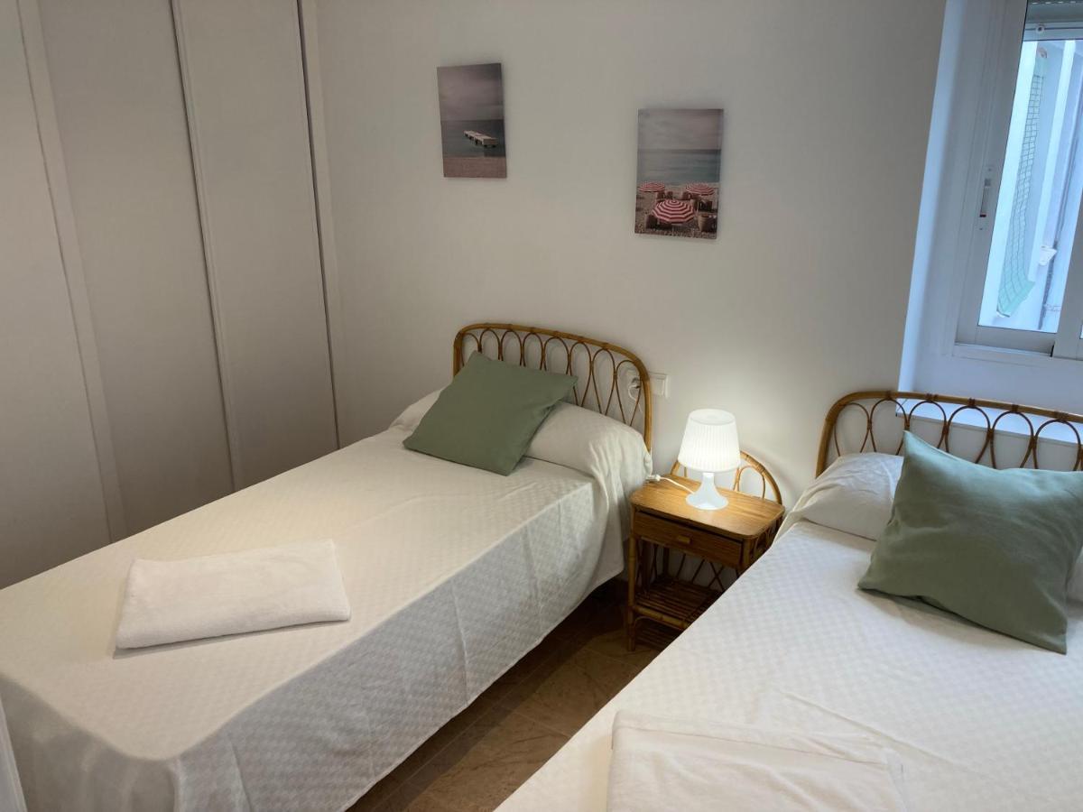 Beachfront And Renovated Apartment 쿠엘라 외부 사진