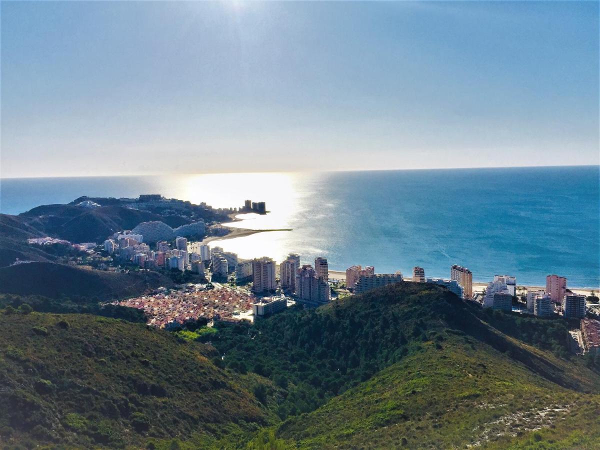 Beachfront And Renovated Apartment 쿠엘라 외부 사진