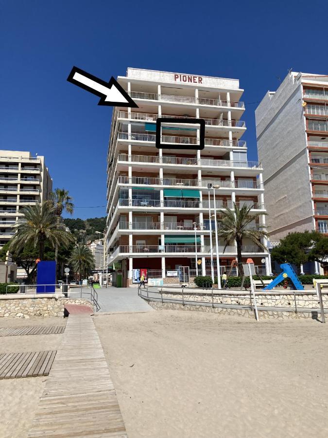Beachfront And Renovated Apartment 쿠엘라 외부 사진