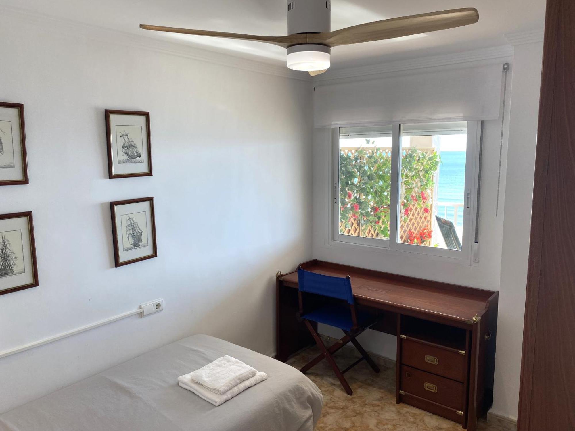 Beachfront And Renovated Apartment 쿠엘라 외부 사진